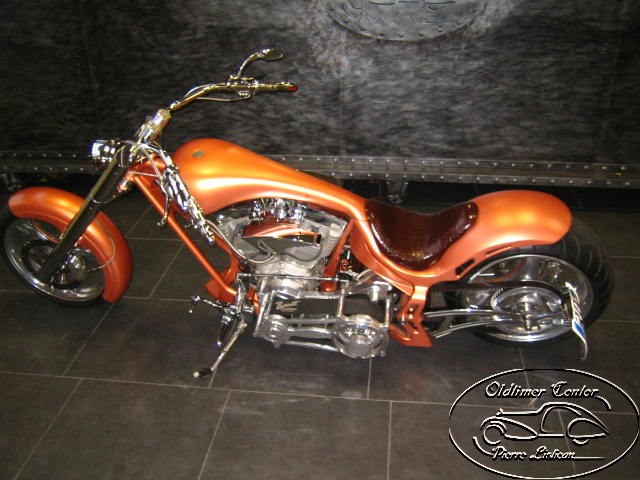 Harley-Davidson-001-2.jpg